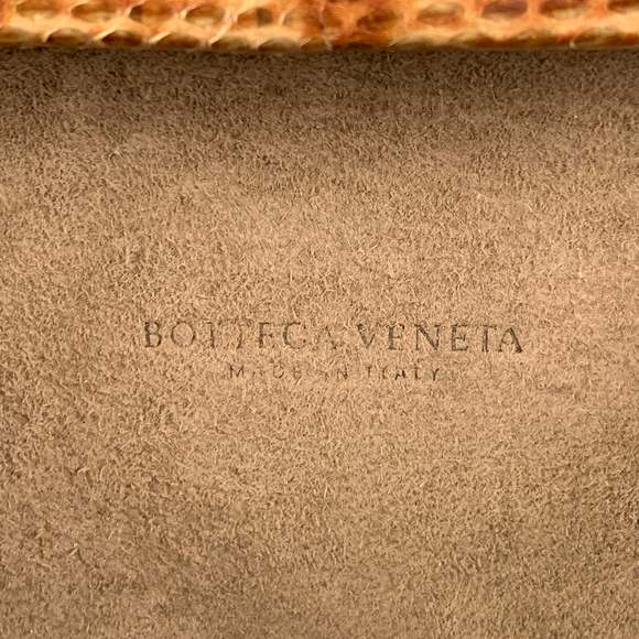 BOTTEGA VENETA Beige Floral Python Skin Leather Pochette Knot Clutch - Picture 9 of 11